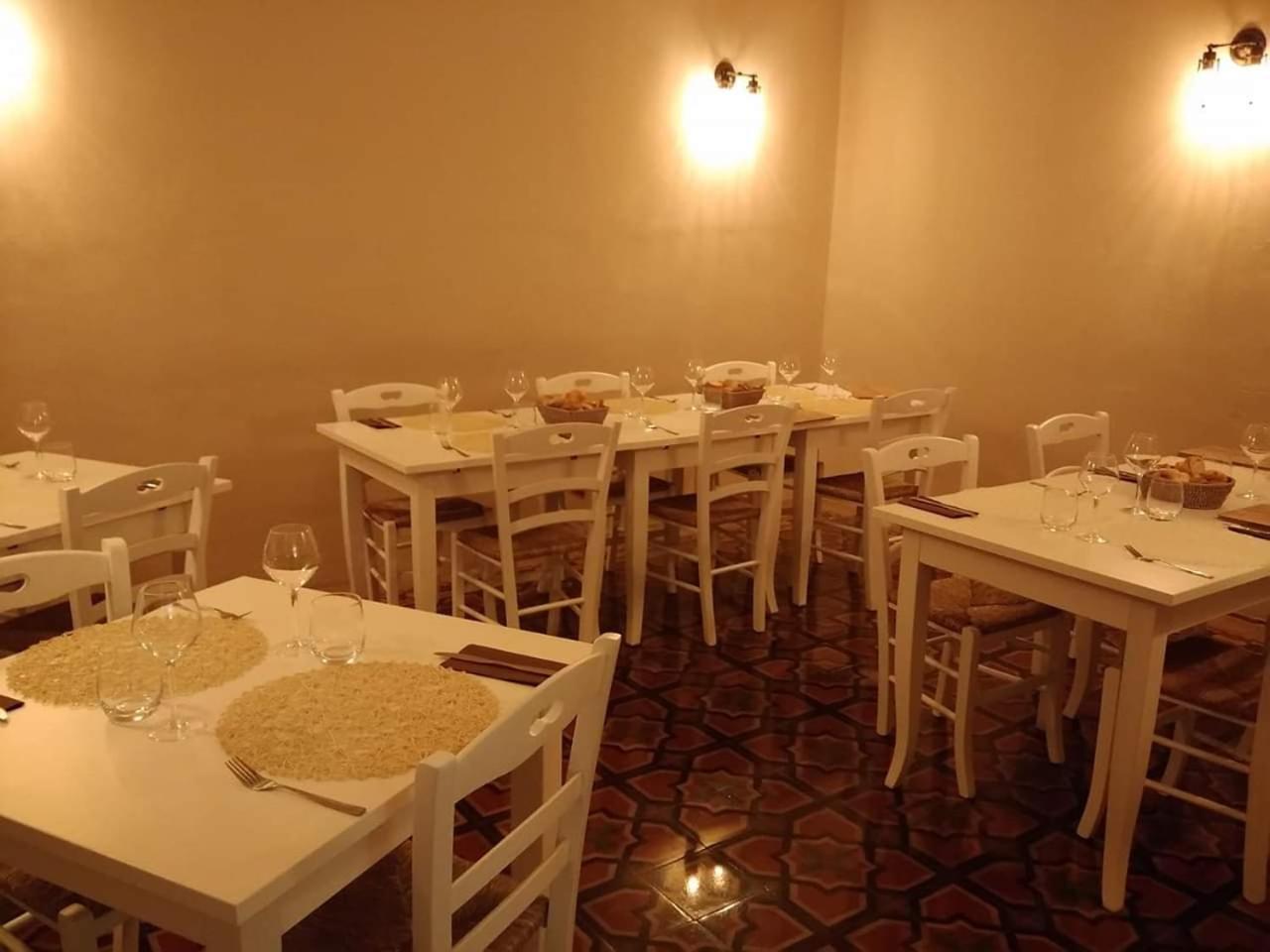 700Enolocanda Santa Giuletta Exterior foto
